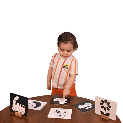 Happy Hands High Contrast Flash Cards