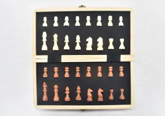 Veera Wooden Magnetic Chess Board
