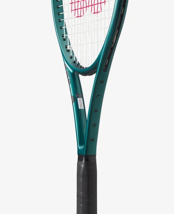 Wilson Blade Feel 100 L V9 Tennis Racquet